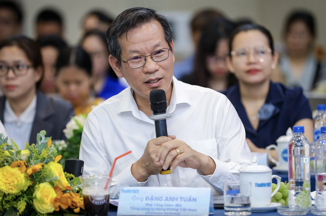 Phó tổng giám đốc Vietnam Airlines: 'Giá dầu tăng thêm 1 USD, chi phí đội lên 300 tỷ đồng'- Ảnh 1.