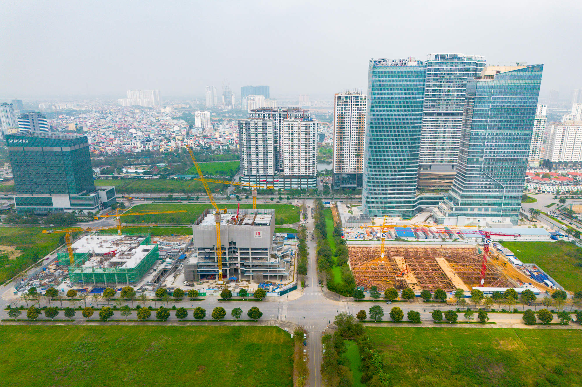 Toàn cảnh loạt dự án nghìn tỷ ồ ạt thi công, biến Tây Hồ Tây thành thủ phủ văn phòng hạng A mới của Hà Nội - Ảnh 1.