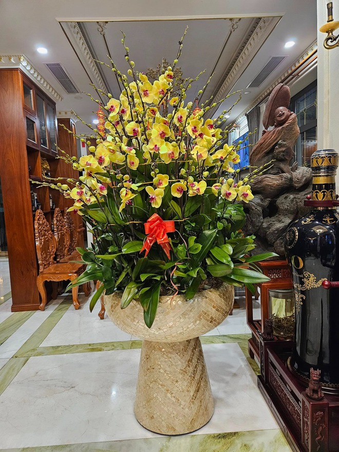 Nam NSND mang hàm Đại tá, cưới vợ đẹp kém 13 tuổi: U60 sống bình yên trong biệt thự bề thế ở Hà Nội- Ảnh 7.