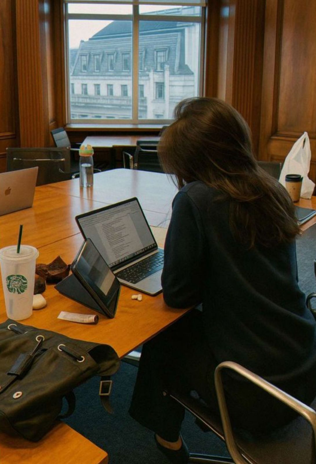 Tôi làm ở một công ty 9 năm và từng tin chỉ cần trung thành là đủ - Ảnh 2.