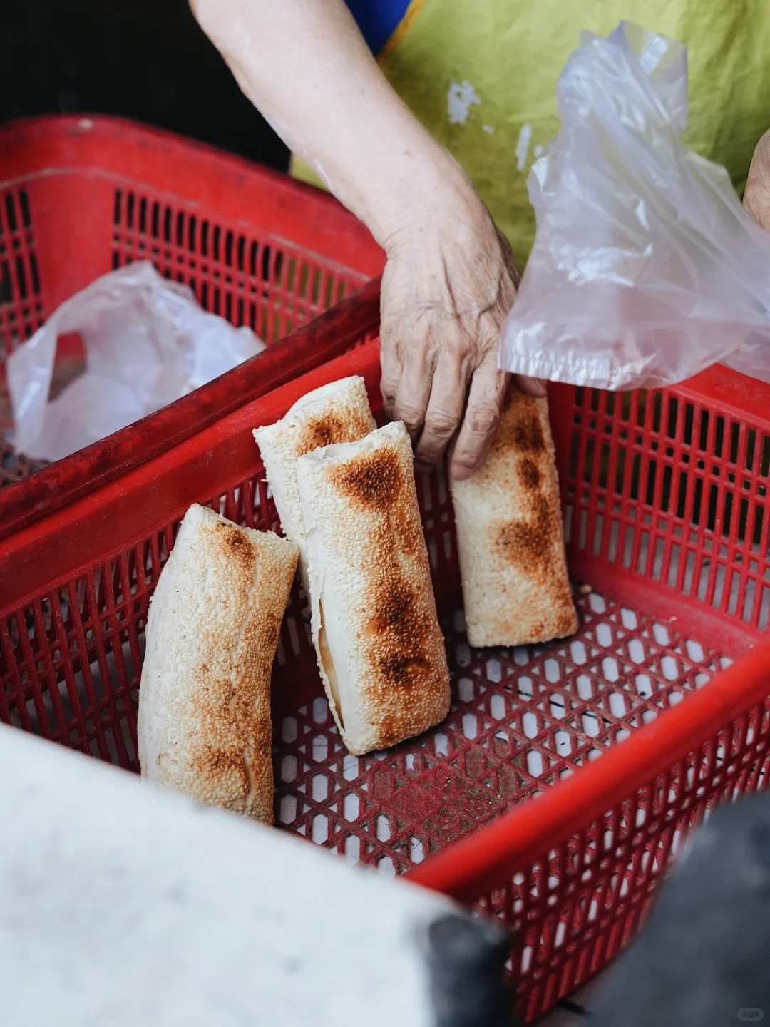 Quên những quán mạng hào nhoáng đi, đây mới là 6 món ăn sáng "thần thánh" mà người bản địa Đường Sơn giấu nhẹm: Ăn một miếng, ấm cả cõi lòng!- Ảnh 2.