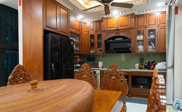 Nam NSND mang hàm Đại tá, cưới vợ đẹp kém 13 tuổi: U60 sống bình yên trong biệt thự bề thế ở Hà Nội- Ảnh 15.