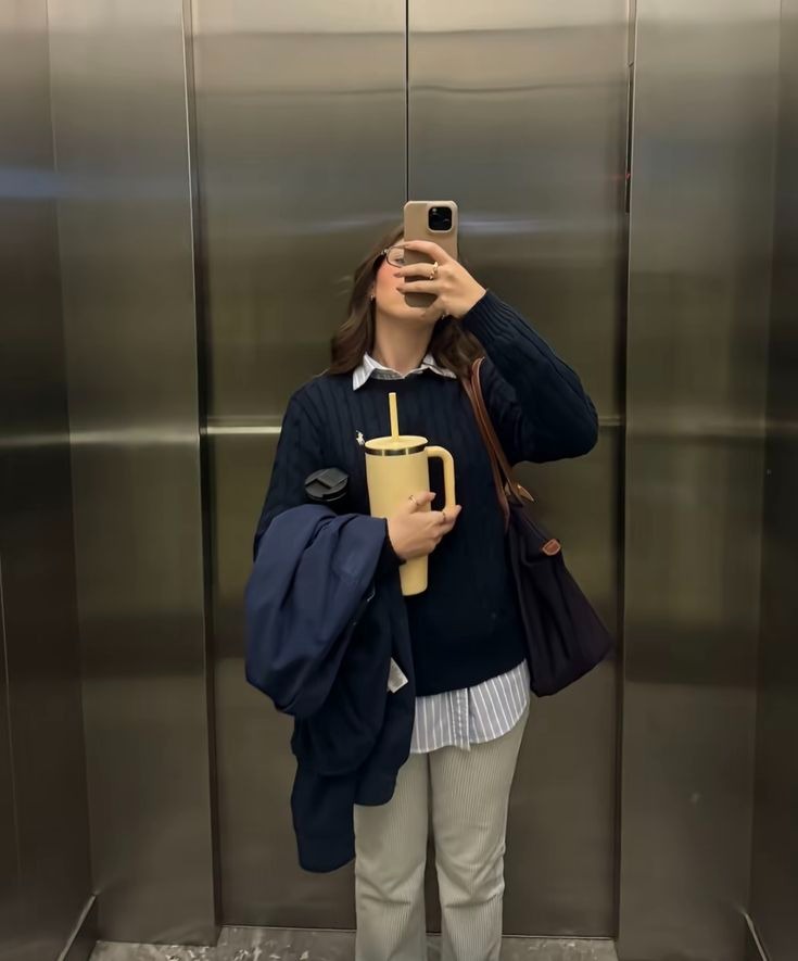 Tôi làm ở một công ty 9 năm và từng tin chỉ cần trung thành là đủ - Ảnh 1.