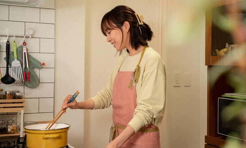 Người phụ nữ nấu ăn không bao giờ cho muối, kết quả khám sức khỏe gây chấn động - Ảnh 2.