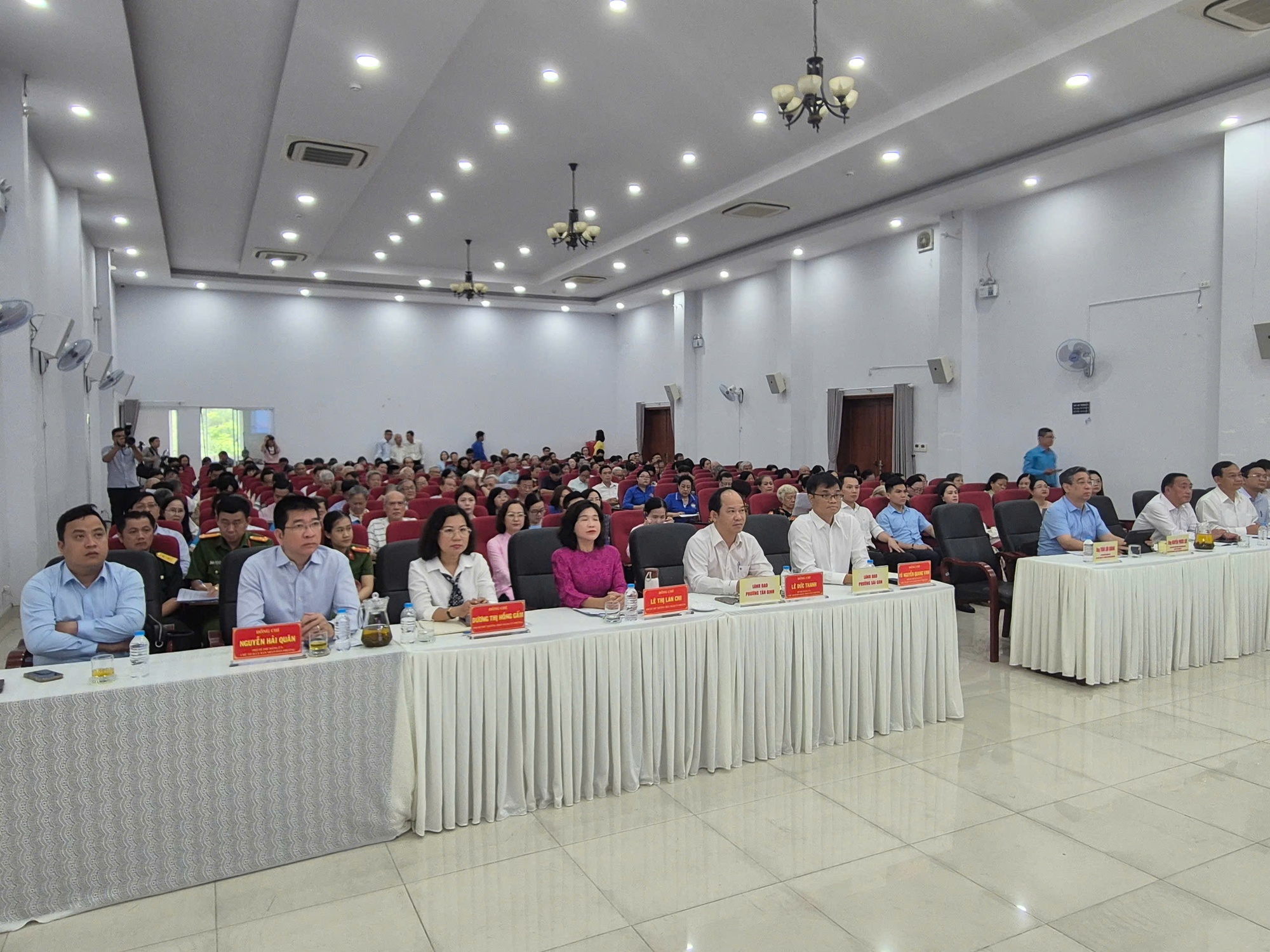 Bí thư Thành ủy TPHCM chia sẻ về việc xây nhà cho người lao động thuê- Ảnh 1.