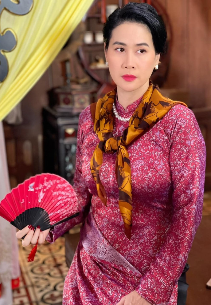 Nữ diễn viên phim 700 tỷ đồng là cựu người mẫu nổi tiếng, làm mẹ đơn thân nuôi 2 con, U50 khẳng định “không chờ tình yêu đến” - Ảnh 3.