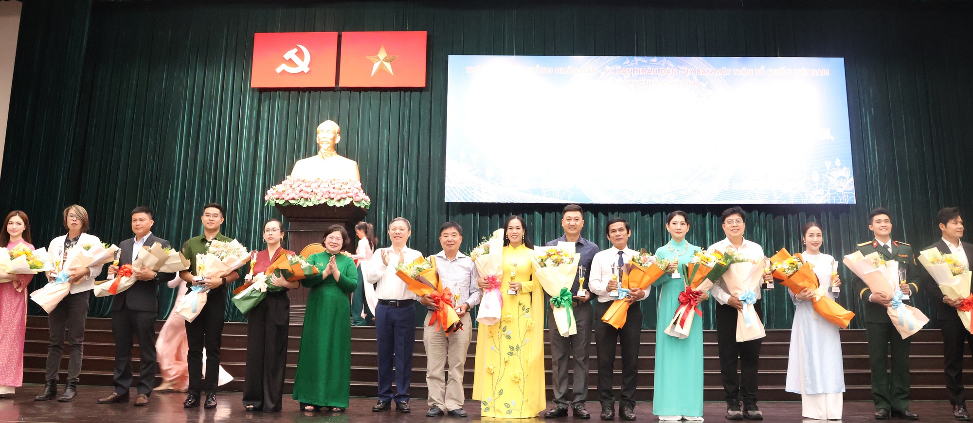 Lãnh đạo Thành ủy TPHCM thông tin tiến độ Nhà hát Giao hưởng và trung tâm biểu diễn Thủ Thiêm - Ảnh 8.