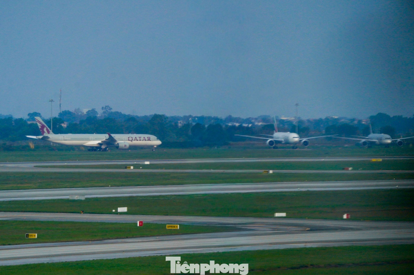 Cận cảnh máy bay 'nhà giàu' Trung Đông đang tránh chiến sự ở Nội Bài- Ảnh 12.