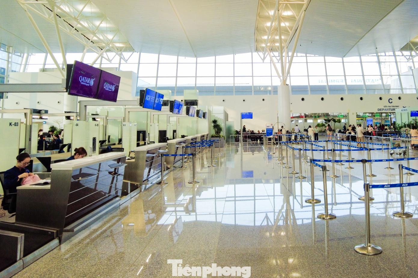 Cận cảnh máy bay 'nhà giàu' Trung Đông đang tránh chiến sự ở Nội Bài- Ảnh 8.