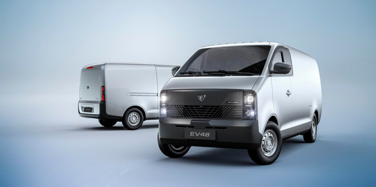 Xe điện lạ bất ngờ xuất hiện trong nhà máy ô tô ở Huế của hãng Việt: Đi bao xa, giá thế nào? - Ảnh 1.