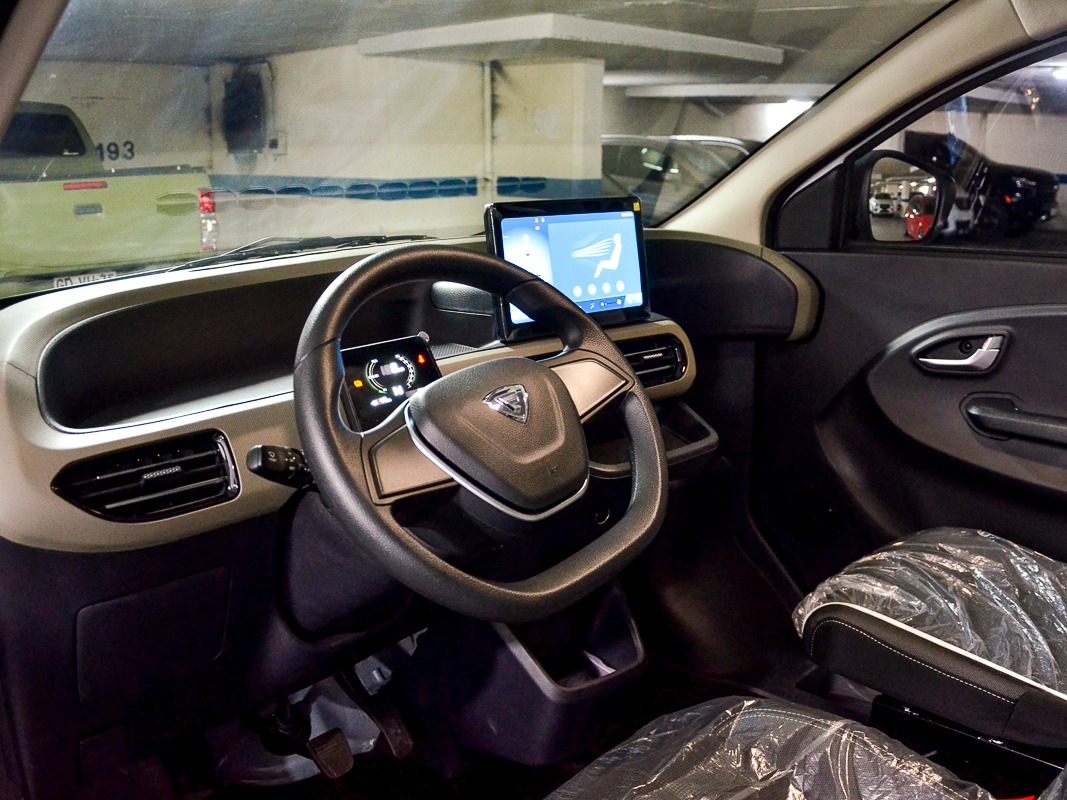 Xe điện lạ bất ngờ xuất hiện trong nhà máy ô tô ở Huế của hãng Việt: Đi bao xa, giá thế nào? - Ảnh 11.