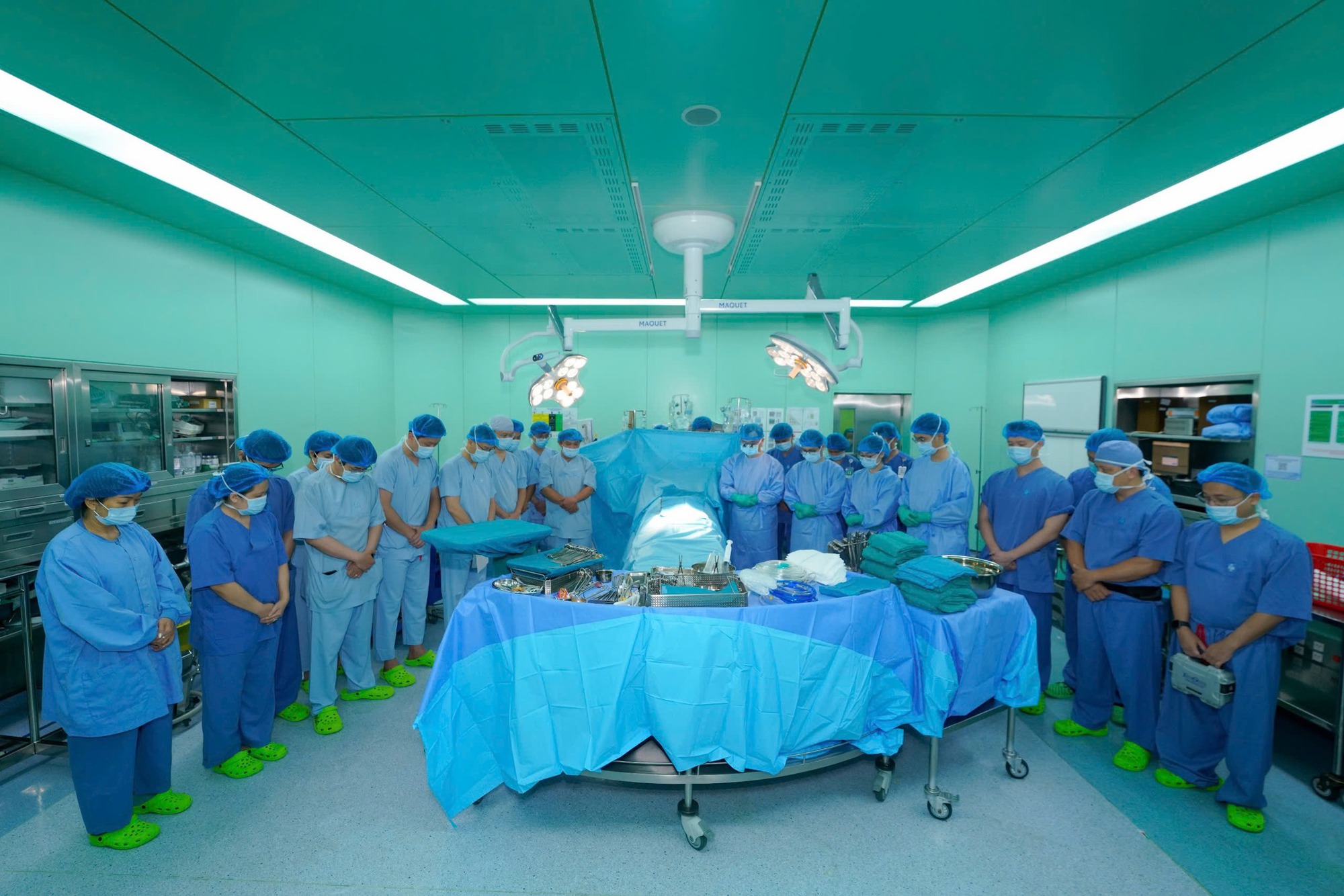 Một gia đình danh tiếng của ngành Y Việt Nam: 2 bố con đều là giám đốc bệnh viện - Ảnh 4.