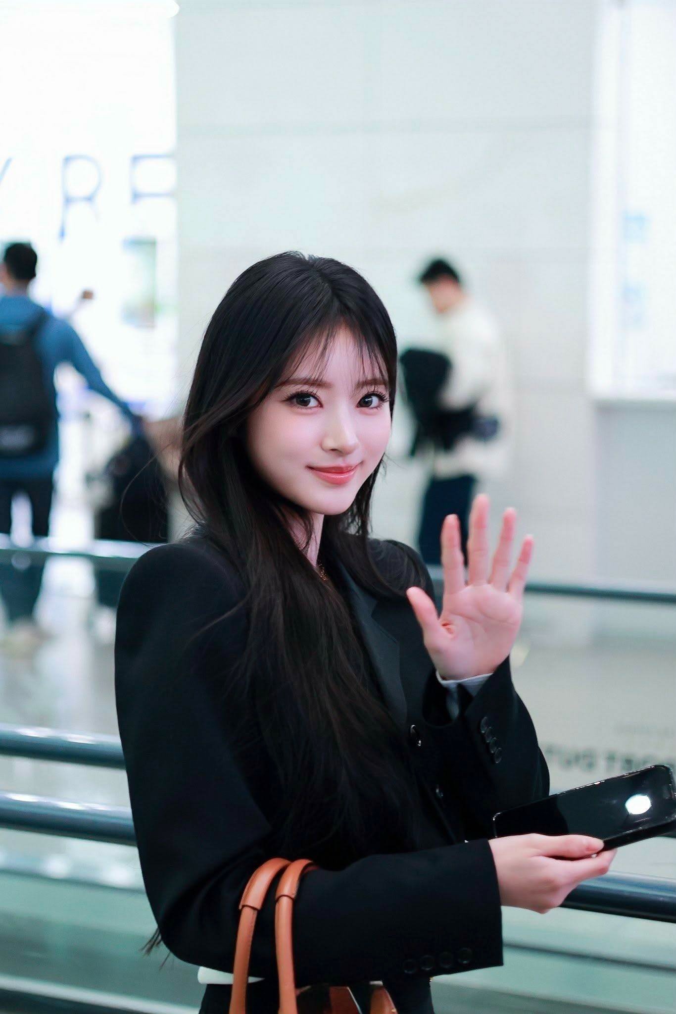 Mỹ nữ khiến "hung thần" Getty Images chỉ còn là cái tên: Ngũ quan hoàn hảo như sách mẫu, style sang chảnh xịn ngất ngây- Ảnh 10.