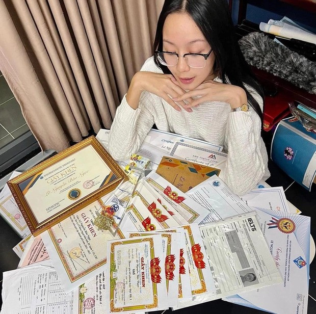 Mỹ nhân Việt cao gần 1m9 có ba là Đại tá quân đội, sở hữu 1 thứ mà chưa ai trong showbiz đọ lại- Ảnh 4.