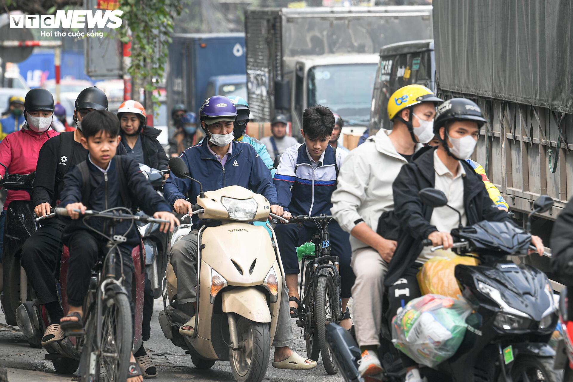Dự án cầu vượt 'đắp chiếu' nhiều năm trên tuyến đường nghìn tỷ ở Hà Nội- Ảnh 8.
