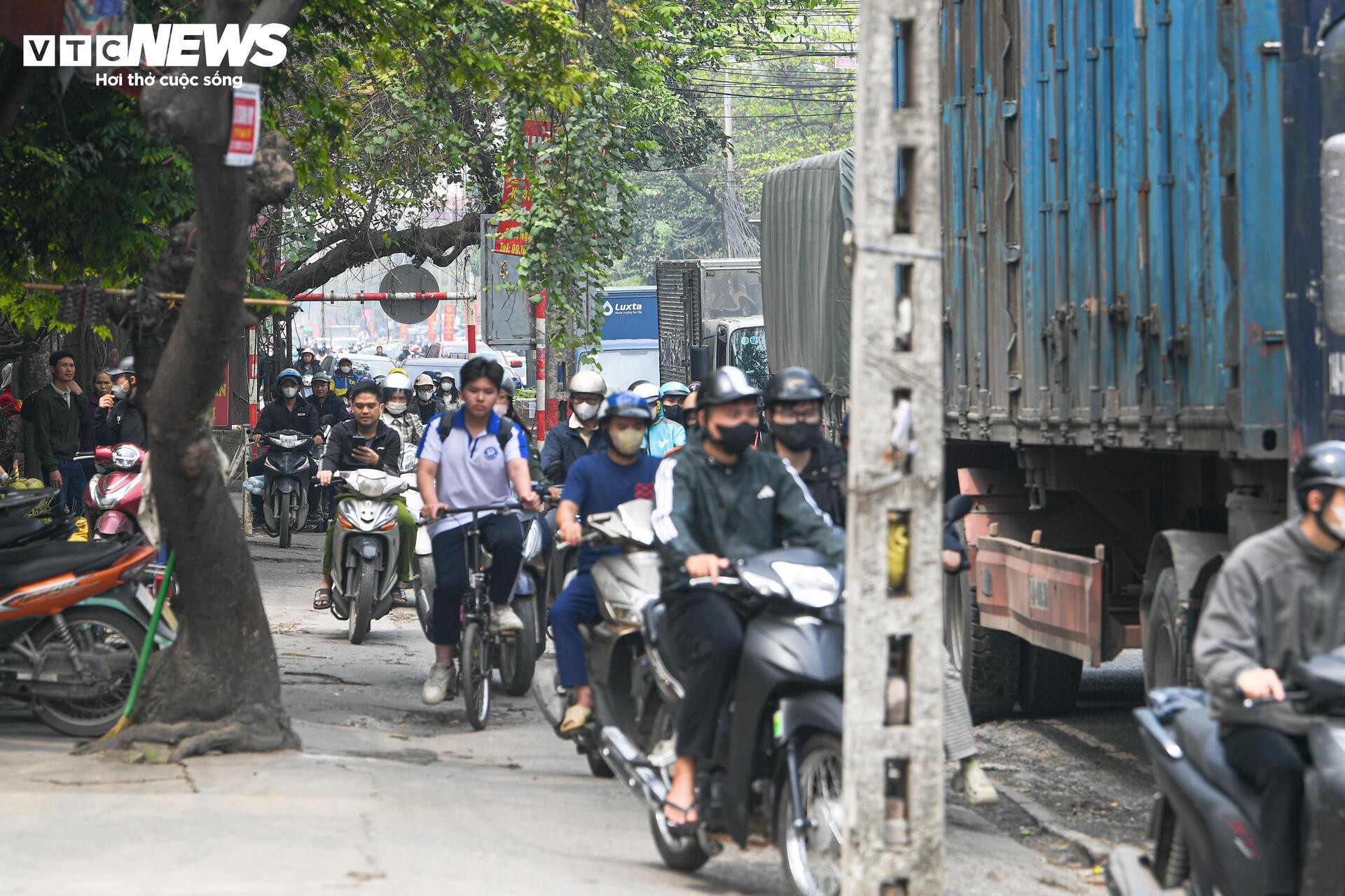 Dự án cầu vượt 'đắp chiếu' nhiều năm trên tuyến đường nghìn tỷ ở Hà Nội- Ảnh 10.