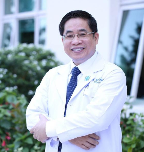 Một gia đình danh tiếng của ngành Y Việt Nam: 2 bố con đều là giám đốc bệnh viện - Ảnh 3.