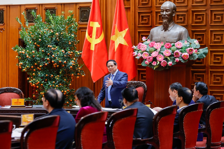 Thủ tướng họp với Ngân hàng Nhà nước, Bộ Tài chính về điều hành chính sách tiền tệ, tài khóa - Ảnh 1.