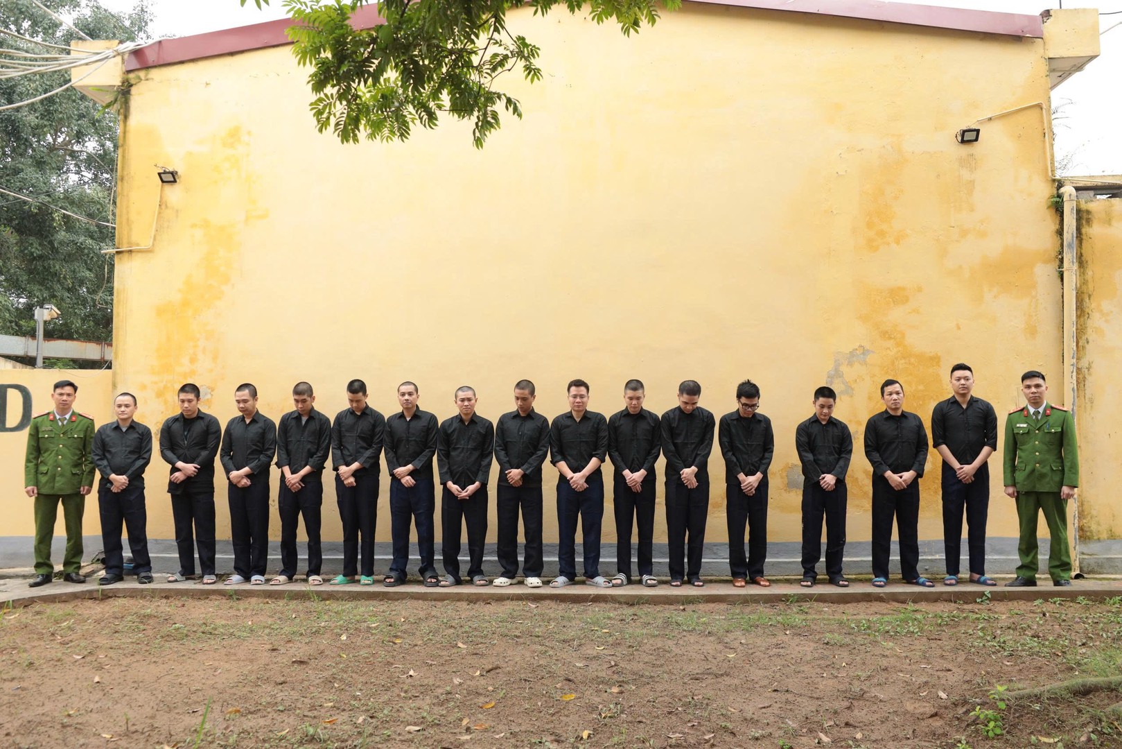 Thông tin mới nhất về vụ “Xôi Lạc TV”: Khám xét khẩn cấp, khởi tố 38 đối tượng- Ảnh 1.