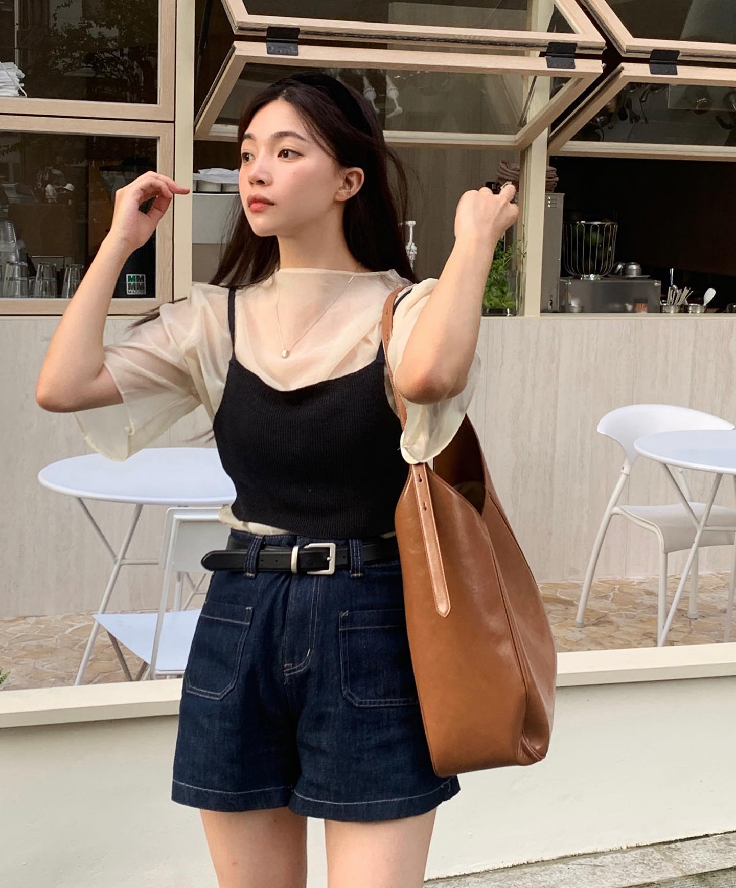 Mặc đẹp rất đơn giản nếu chị em có 4 món đồ denim đang là mốt- Ảnh 4.