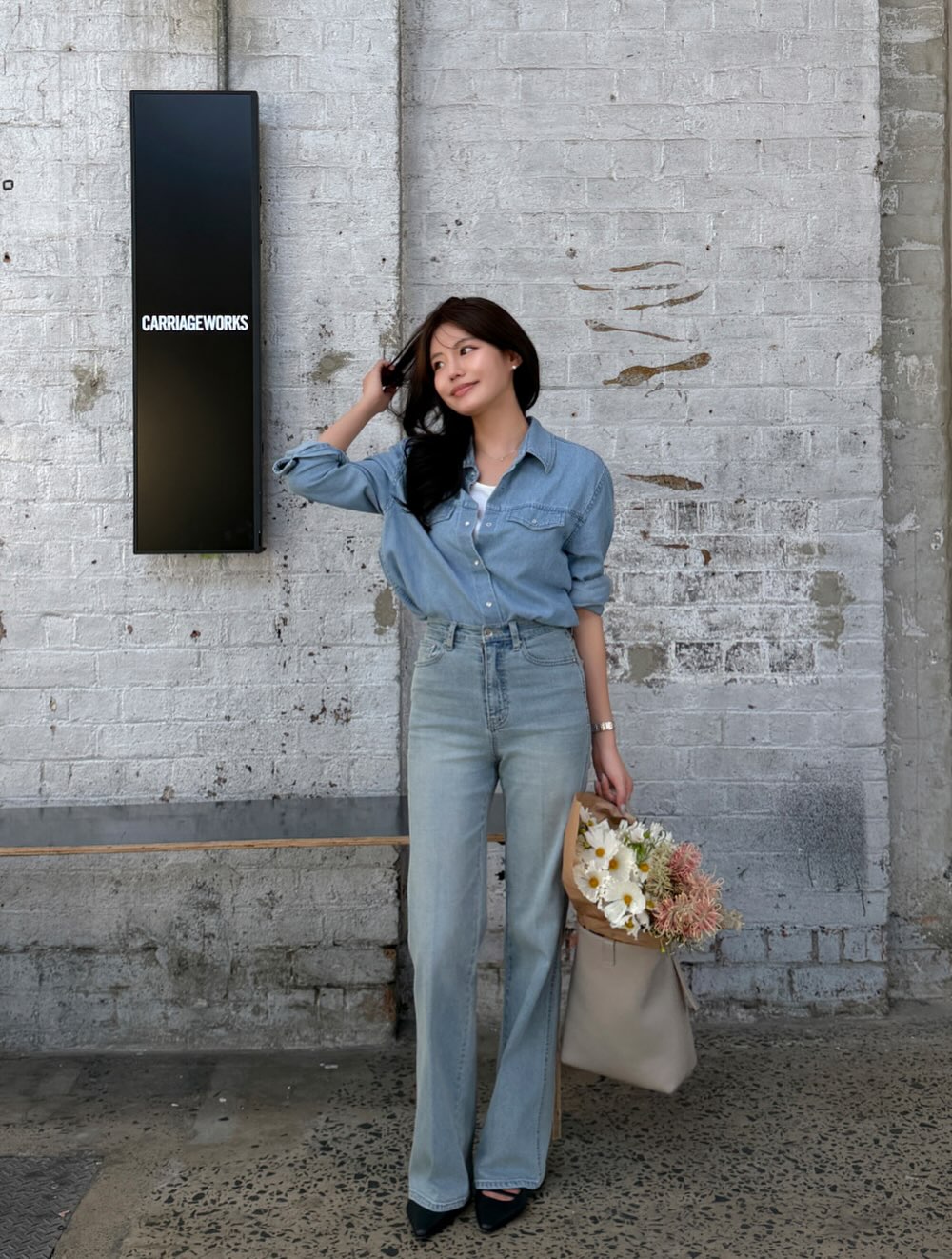 Mặc đẹp rất đơn giản nếu chị em có 4 món đồ denim đang là mốt- Ảnh 8.