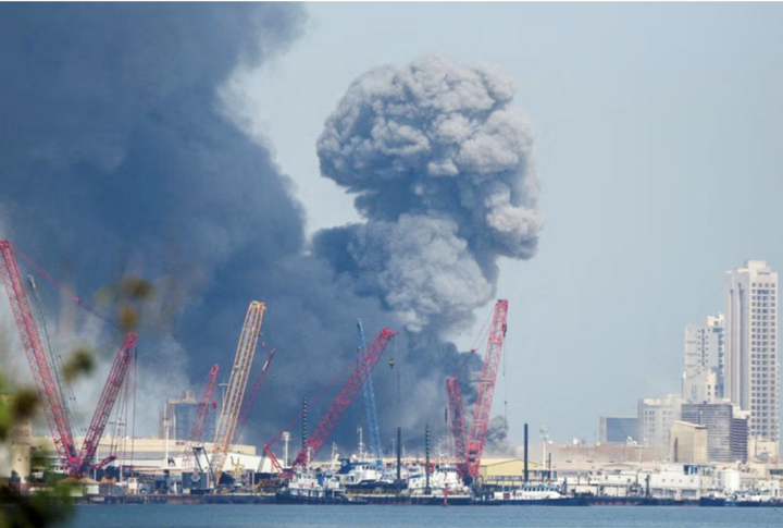 Vì sao các nước Vùng Vịnh không trả đũa dù bị Iran nã mưa tên lửa và UAV?- Ảnh 1.