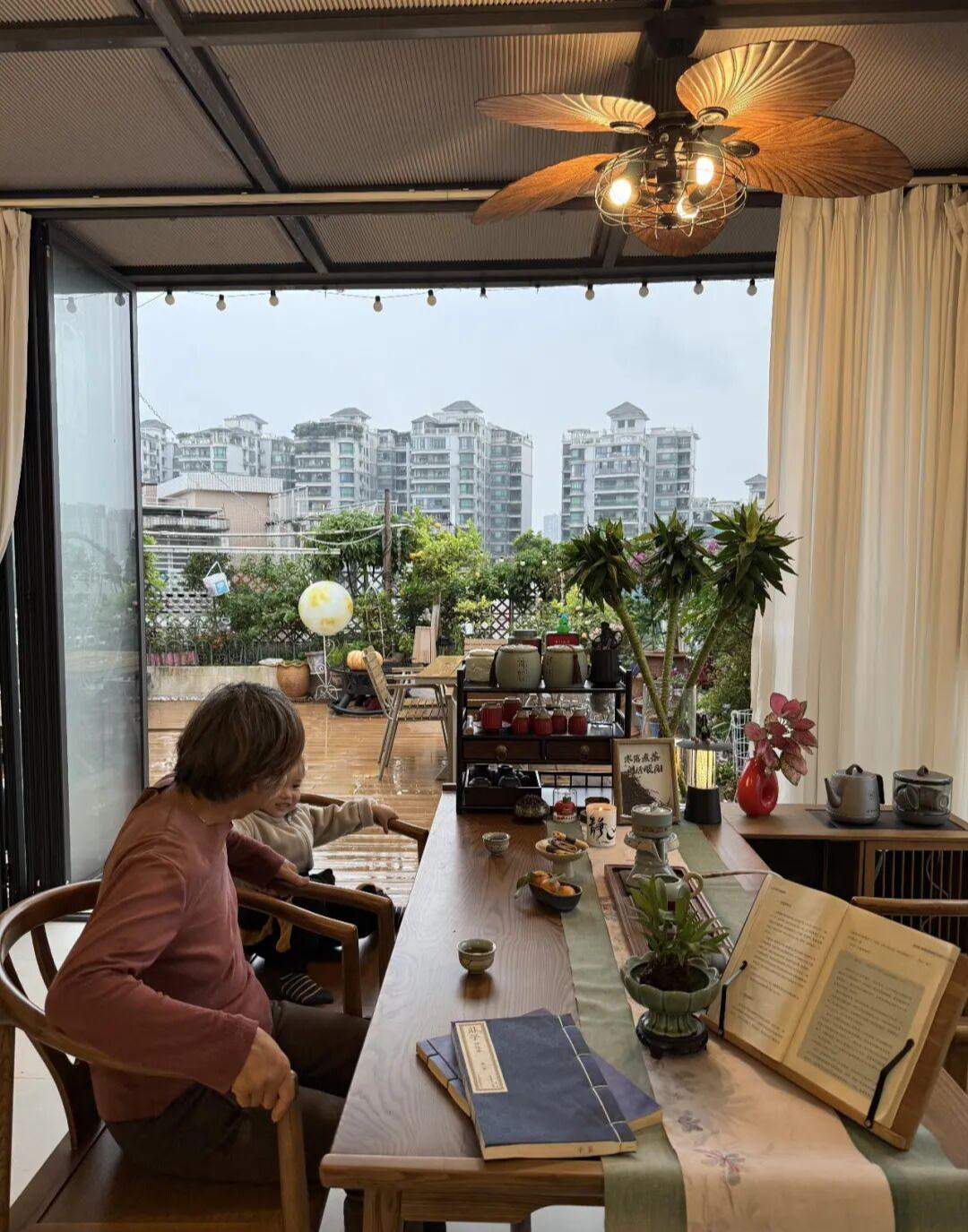 Mùa hè nóng 40°C, tường từng dột nước: 8 năm sống ở căn hộ áp mái khiến tôi hiểu một sự thật - Ảnh 5.