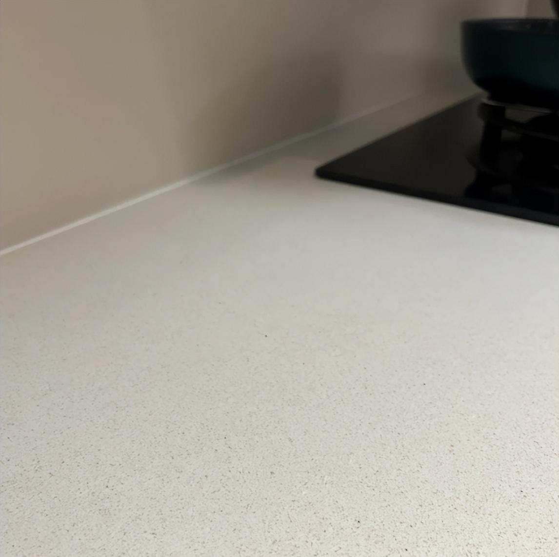 Việc mẹ tôi sửa sang lại nhà bếp đã dạy cho tôi một bài học: Chỉ vài thay đổi nhỏ, việc nấu ăn đã dễ chịu hơn hẳn - Ảnh 3.