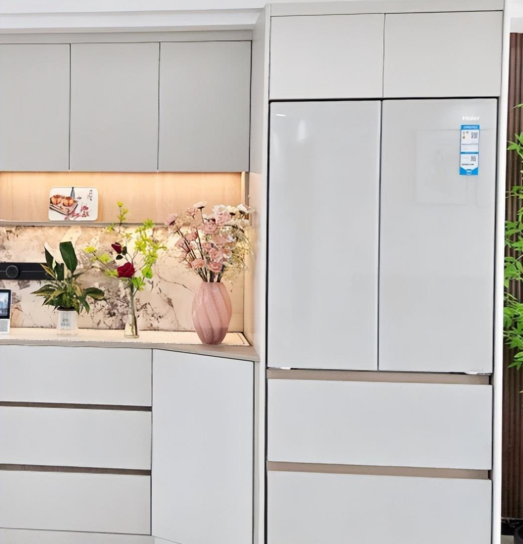 Việc mẹ tôi sửa sang lại nhà bếp đã dạy cho tôi một bài học: Chỉ vài thay đổi nhỏ, việc nấu ăn đã dễ chịu hơn hẳn - Ảnh 7.