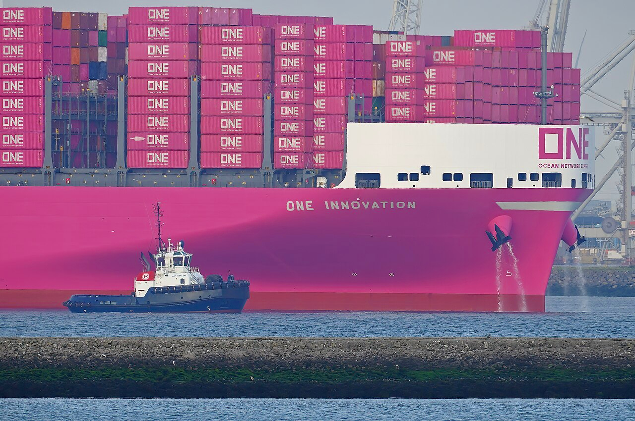 Siêu tàu lớn nhất thế giới phá vỡ kỷ lục lịch sử: Rung chuyển ngành vận tải biển toàn cầu - Ảnh 3.