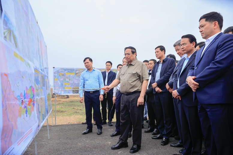 Thủ tướng: Phát triển kinh tế hàng không, khu thương mại tự do thế hệ mới tại sân bay Gia Bình- Ảnh 1.