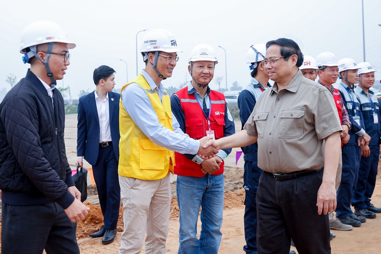 Thủ tướng: Phát triển kinh tế hàng không, khu thương mại tự do thế hệ mới tại sân bay Gia Bình- Ảnh 3.