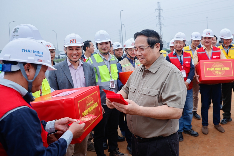 Thủ tướng: Phát triển kinh tế hàng không, khu thương mại tự do thế hệ mới tại sân bay Gia Bình- Ảnh 4.