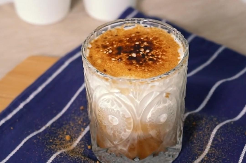 Loại nước nhiều người uống mỗi ngày có thể âm thầm hại gan, thậm chí "nuôi dưỡng tế bào ung thư"- Ảnh 1.