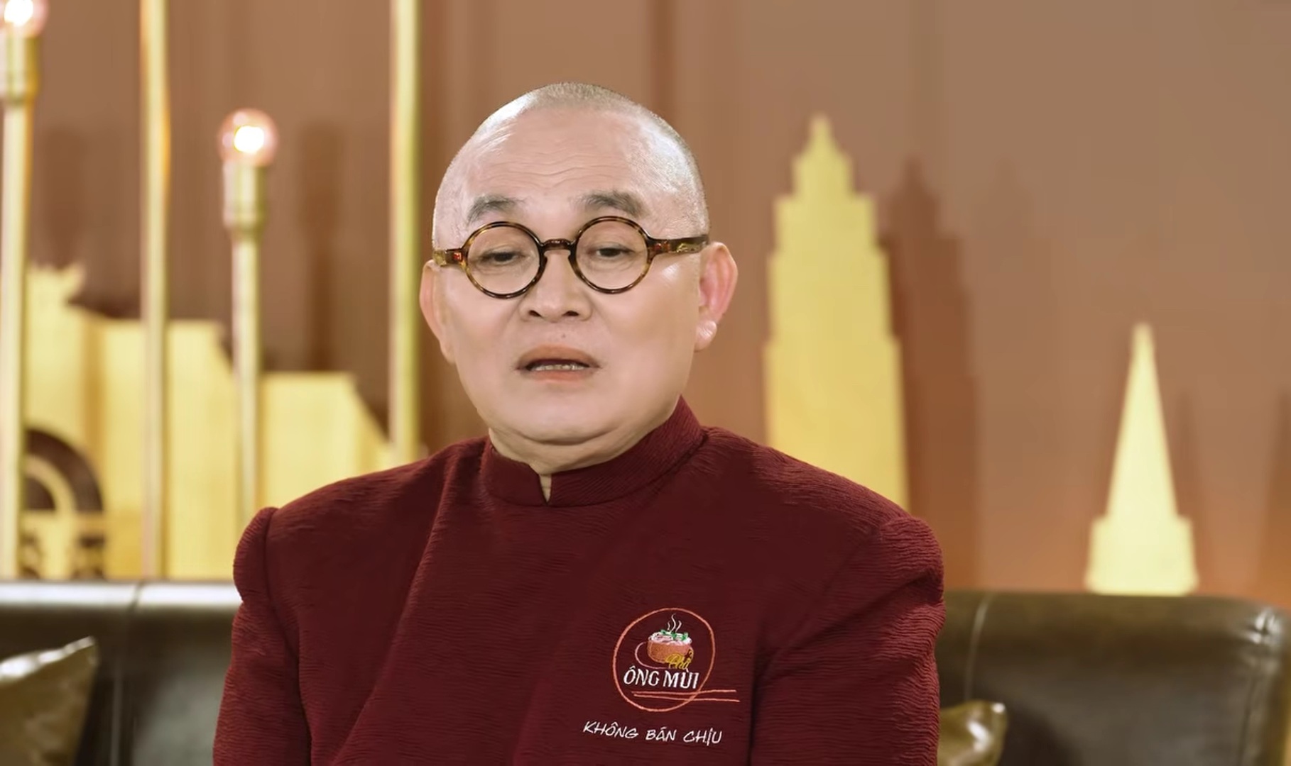 Vua hài đất Bắc vào miền Nam gặp Trấn Thành, nói 1 điều- Ảnh 1.