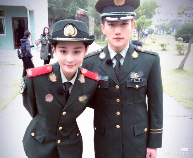 Minh tinh - sĩ quan đặc công nên duyên nhờ show nhập ngũ: "Chân mệnh thiên tử của em là anh hùng đúng nghĩa"- Ảnh 2.