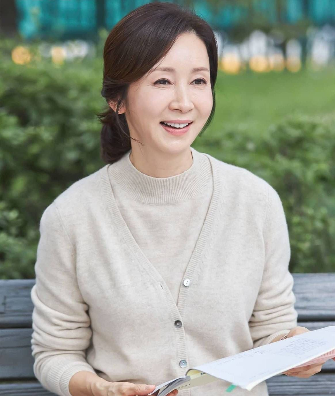 Đến tuổi trung niên bạn sẽ nhận ra: Người khôn ngoan nhất thường âm thầm tiết kiệm tiền, không nói cho ai biết - Ảnh 3.