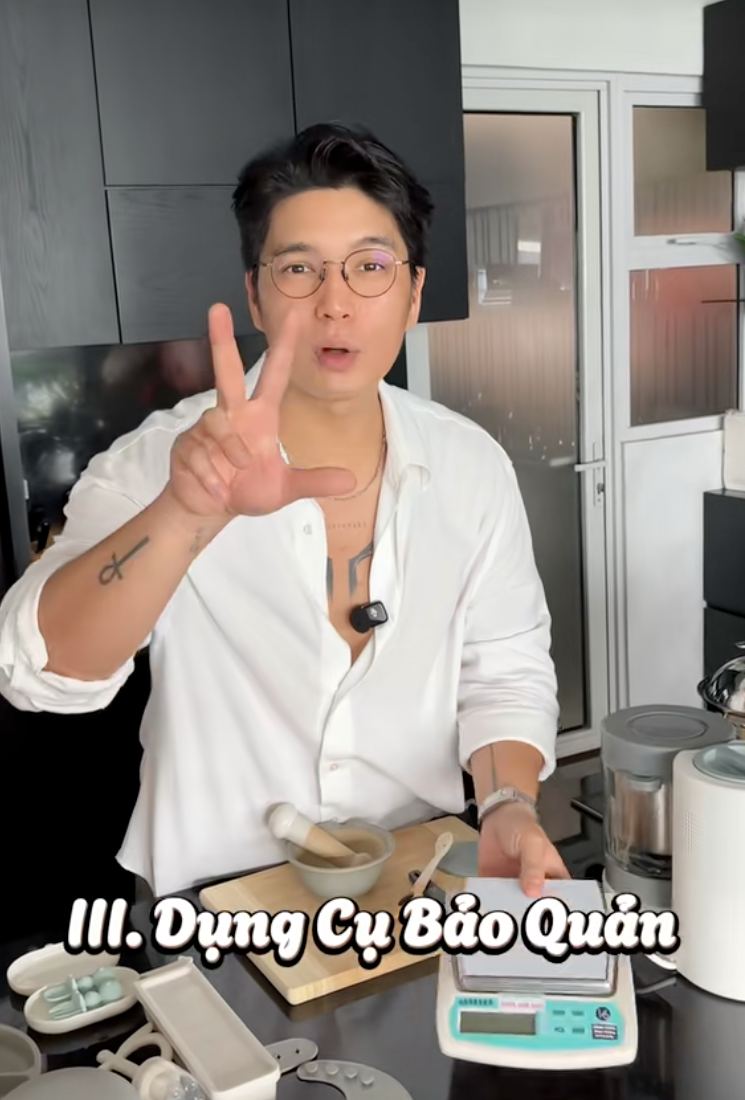 Ái nữ của Ngô Thanh Vân chính thức ăn dặm, Huy Trần khoe loạt “đồ nghề” xịn sò, một chiếc máy đã hơn 6 triệu khiến các mẹ bỉm trầm trồ- Ảnh 14.