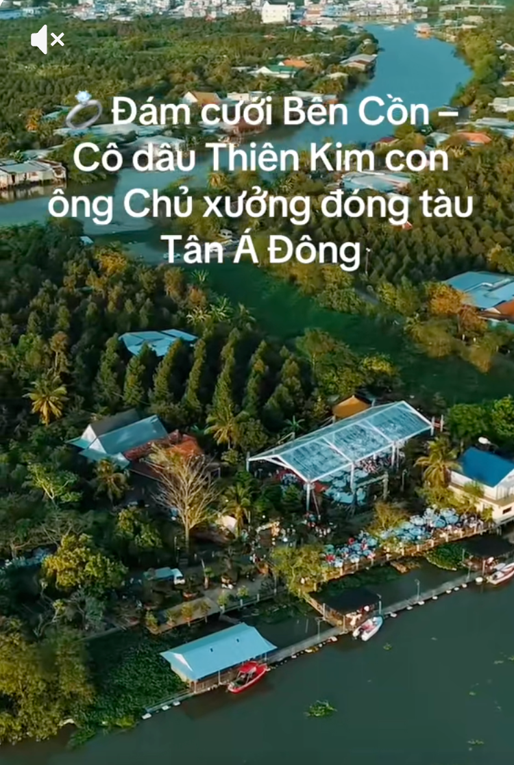Lễ cưới của ái nữ "ông trùm" đóng tàu Tiền Giang: Không gian tiệc rộng lớn nhưng tư gia nhà gái mới là điểm nhấn- Ảnh 1.