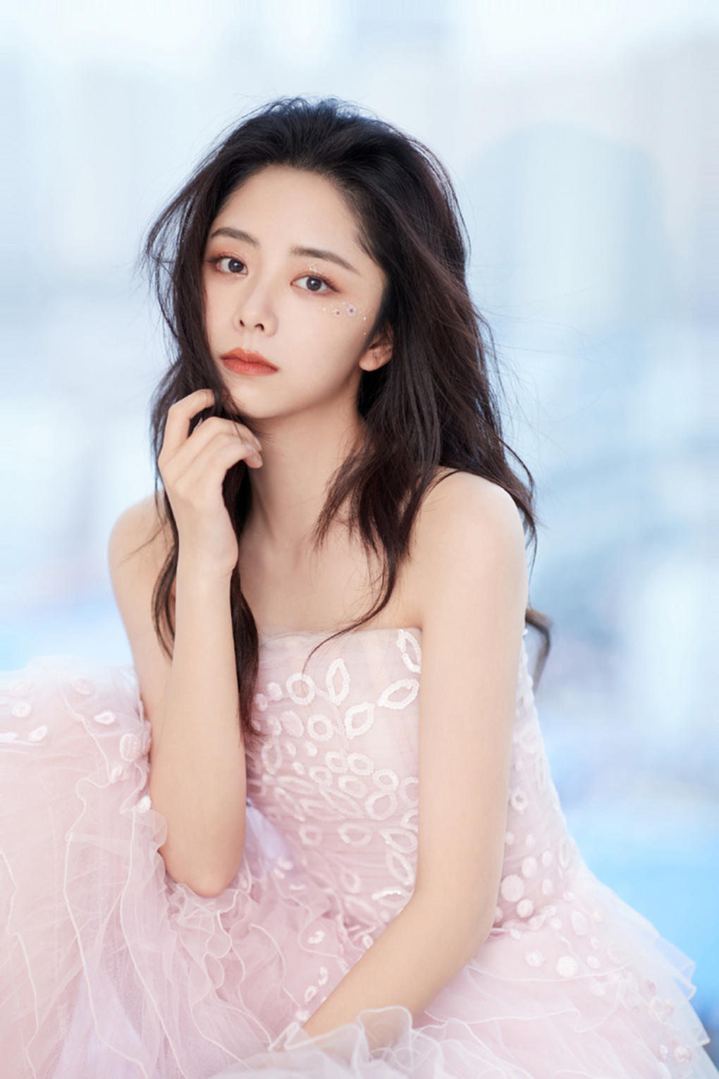 Nhan sắc thăng hạng của Đàm Tùng Vận qua nhiều năm: U40 vẫn khiến người ta "u mê", bí quyết nằm ở thói quen ăn uống "nhỏ mà có võ"- Ảnh 7.