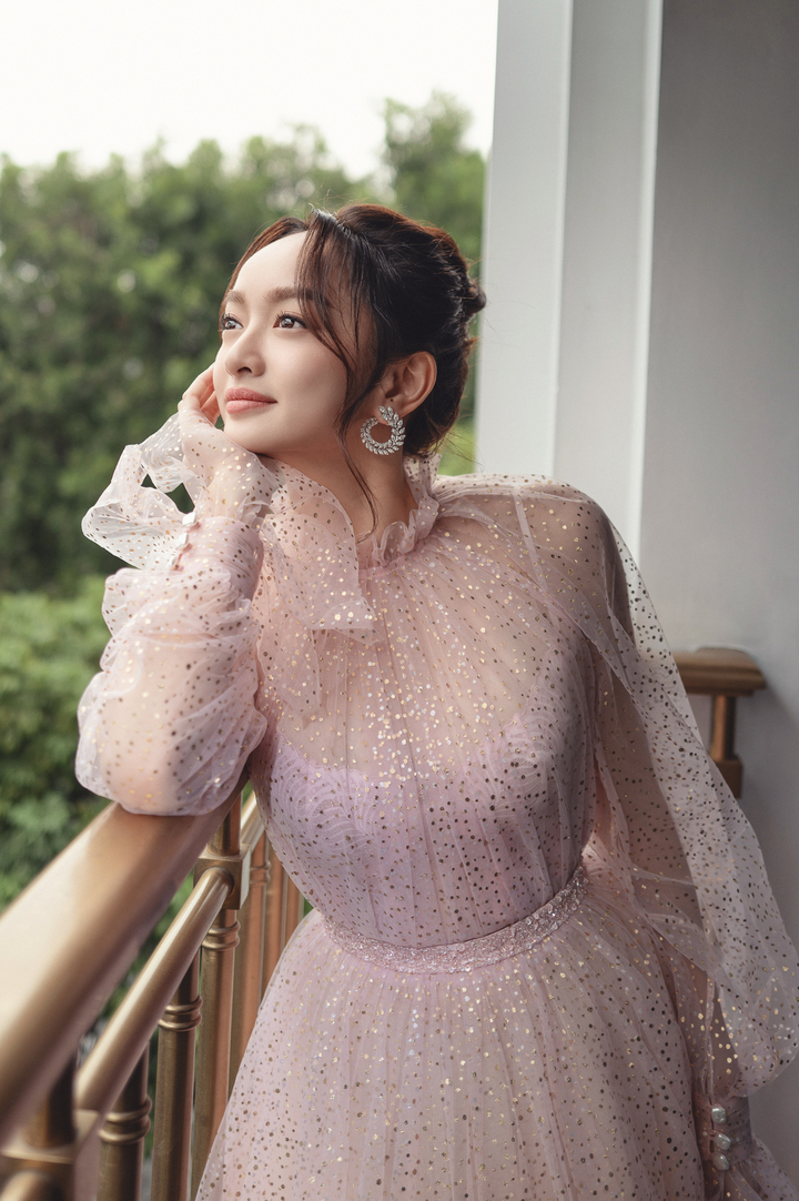 Mỹ nhân Việt cao 1m50 được đề cử 100 gương mặt đẹp nhất thế giới là ai?- Ảnh 10.