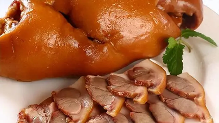 Phần thịt lợn "phải đặt trước mới có mà mua", ăn đúng cách có thể mang lại 4 lợi ích lớn cho sức khỏe, bác sĩ cũng phải khen ngợi- Ảnh 2.