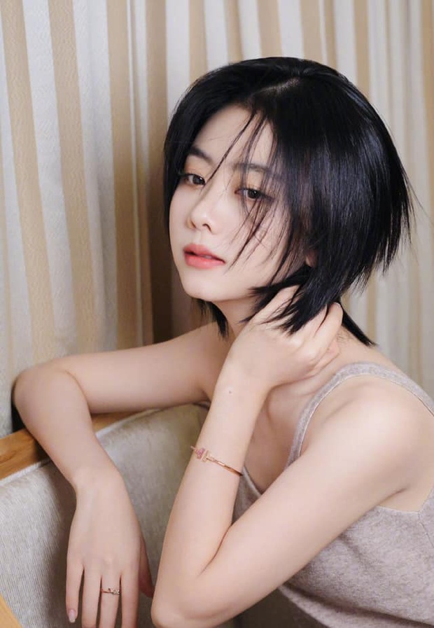 Nhan sắc thăng hạng của Đàm Tùng Vận qua nhiều năm: U40 vẫn khiến người ta "u mê", bí quyết nằm ở thói quen ăn uống "nhỏ mà có võ"- Ảnh 5.