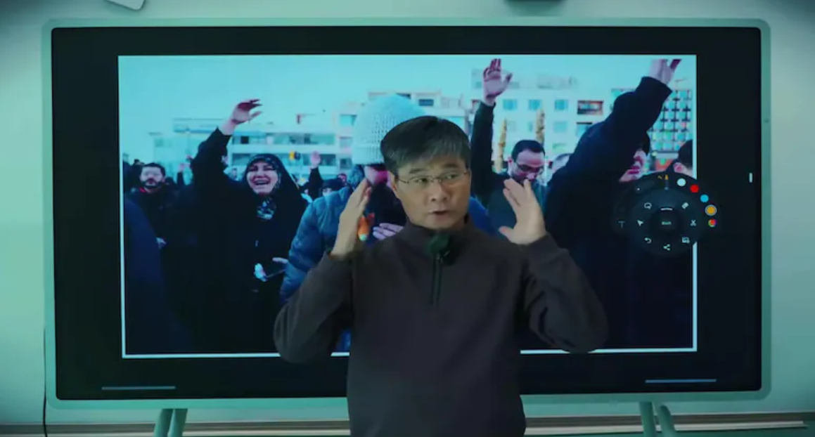 ‘Nhà tiên tri Nostradamus của Trung Quốc’ đưa ra 3 dự đoán về ông Trump: Hai trong số đó đã thành sự thật- Ảnh 1.