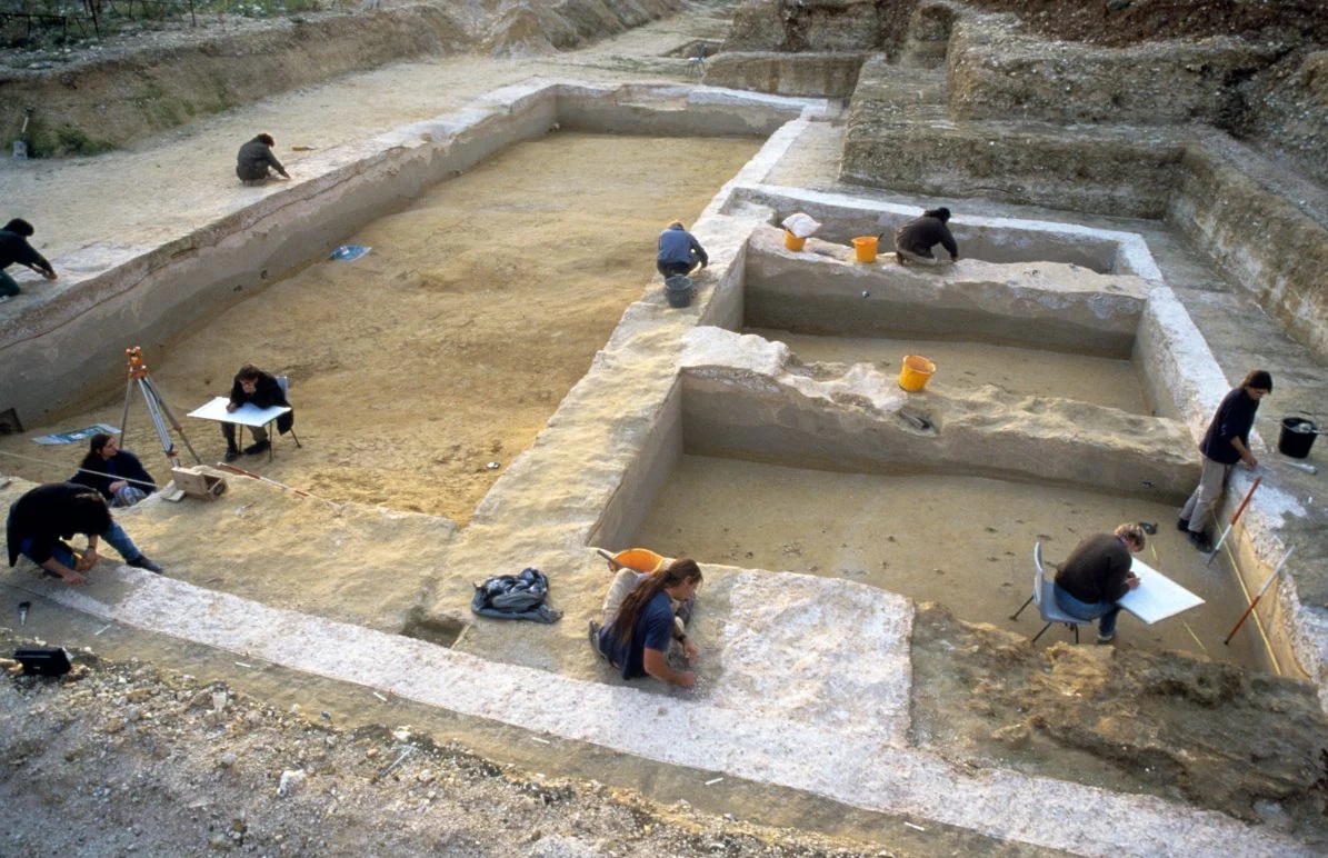 Phát hiện báu vật 500.000 tuổi do loài người khác chế tác - Ảnh 1.