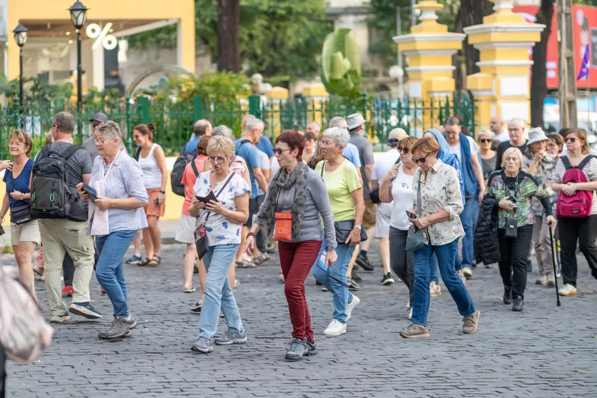 Khách quốc tế đến Việt Nam tăng kỷ lục trong 2 tháng đầu năm 2026- Ảnh 2.