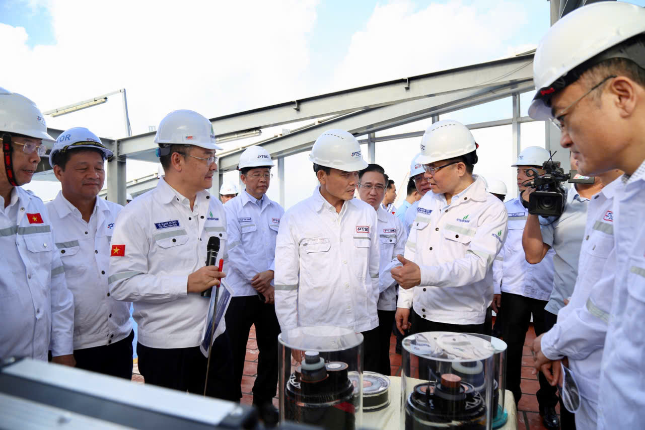 Kỳ vọng mới về an ninh năng lượng Từ Petrovietnam tại TPHCM năm 2026 - Ảnh 3. Kỳ vọng mới về an ninh năng lượng Từ Petrovietnam tại TPHCM năm 2026 - Ảnh 3.