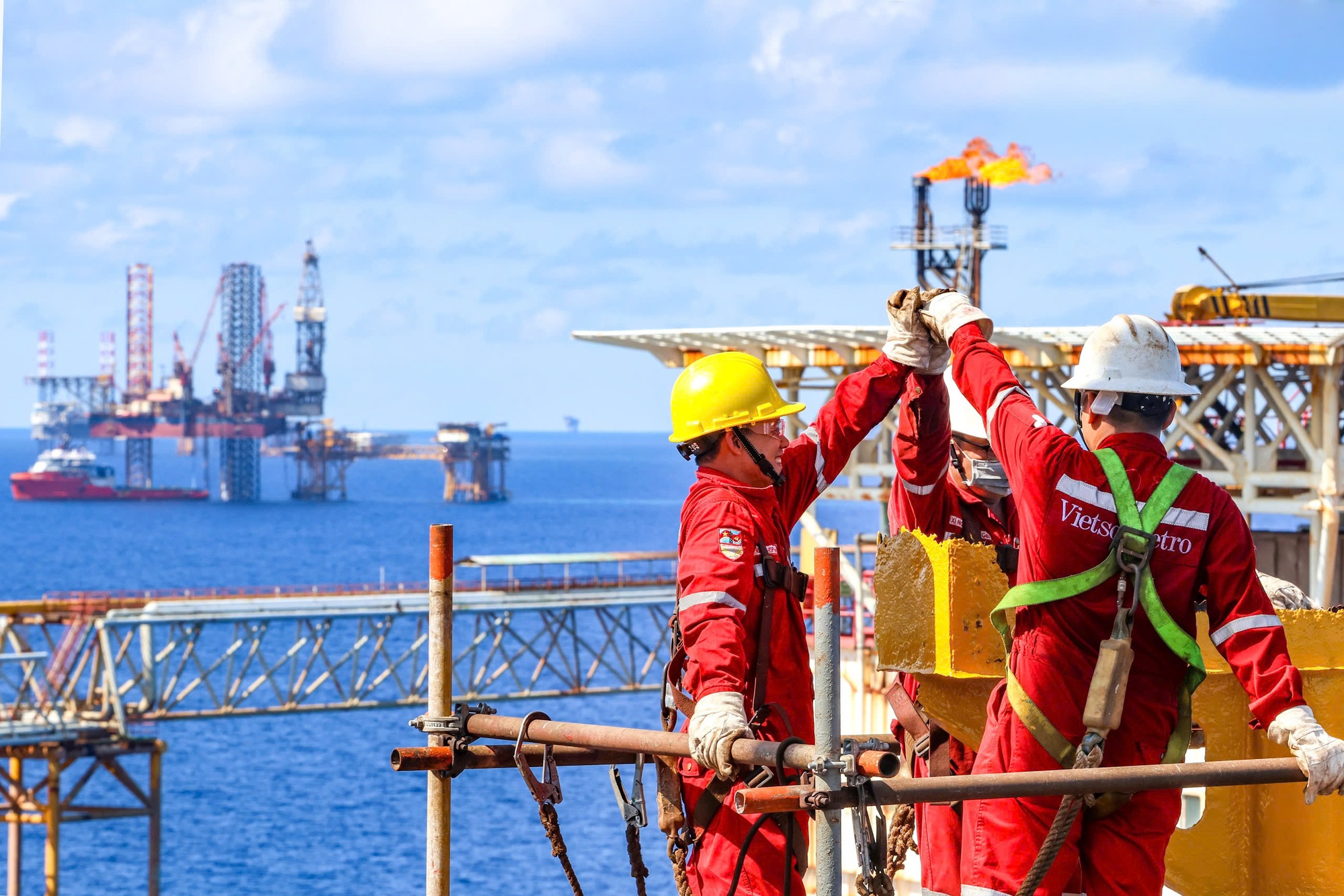 Kỳ vọng mới về an ninh năng lượng Từ Petrovietnam tại TPHCM năm 2026 - Ảnh 1. Kỳ vọng mới về an ninh năng lượng Từ Petrovietnam tại TPHCM năm 2026 - Ảnh 1.