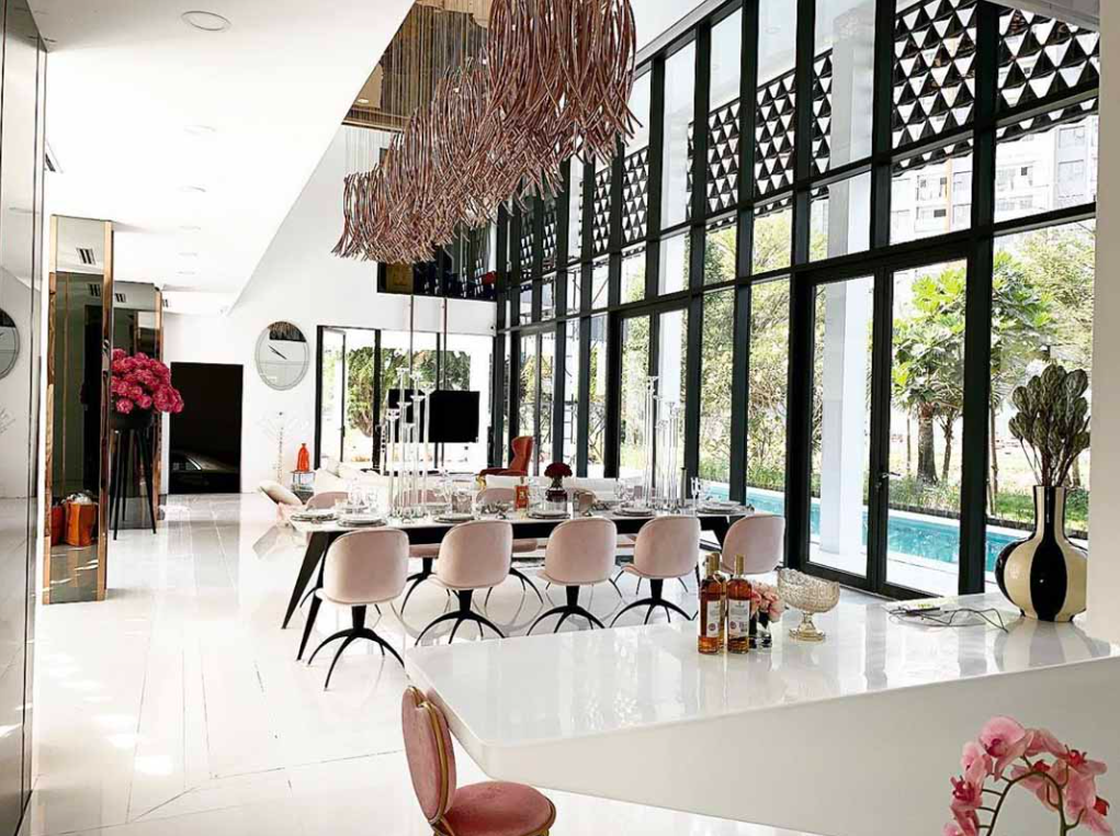 "Nữ hoàng nội y" từng khiến đại gia gốc Việt U80 si mê, giờ vẫn lẻ bóng trong biệt thự 50 tỷ - Ảnh 7.