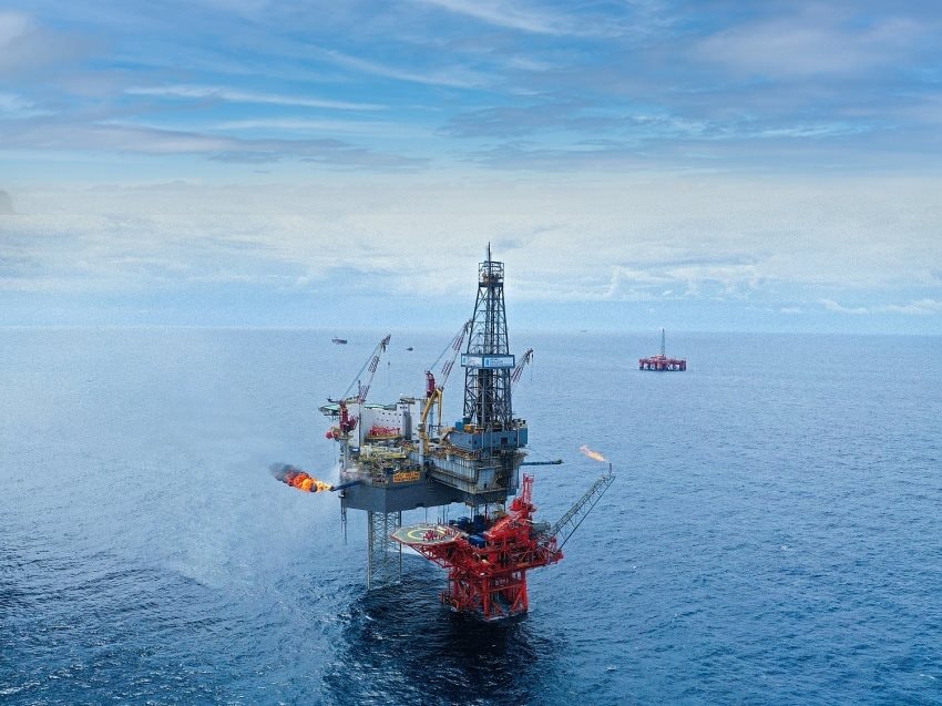 Phó Giáo sư, Tiến sĩ Nguyễn Chu Hồi giải mã "tập đoàn triệu tỷ" của Việt Nam- Ảnh 2.